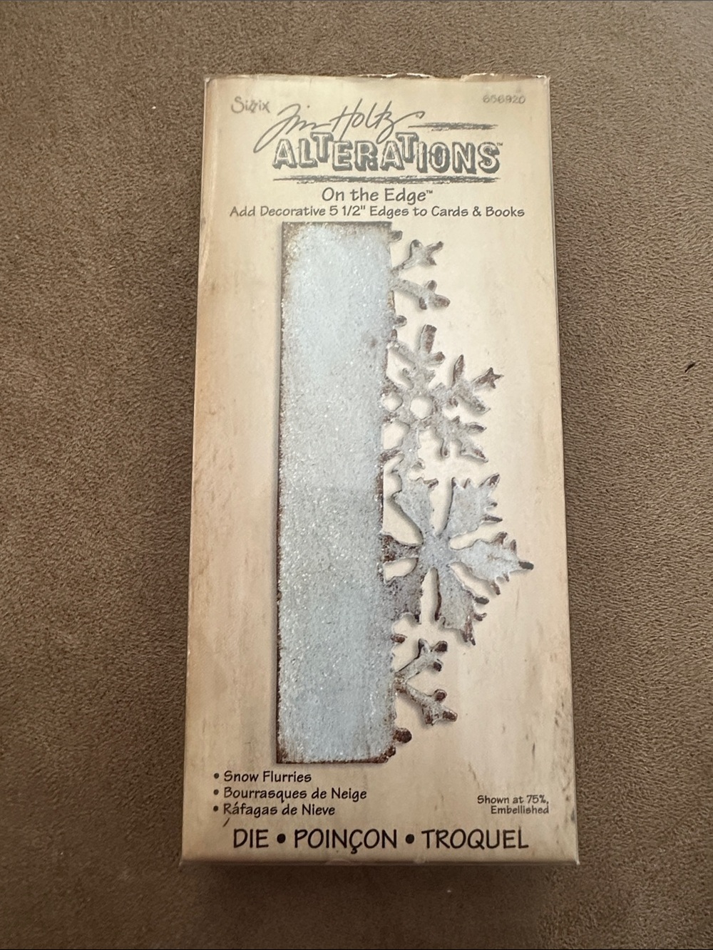 Tim Holtz Alterations Snow Flurries Edge Die - White
